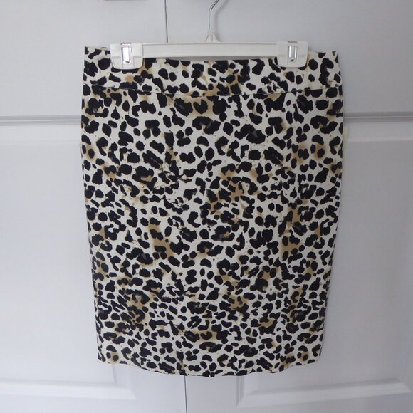 JESSICA Animal Print Skirt - Picture 1 of 8